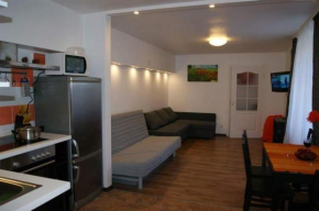 Vezanhouse, Liepāja